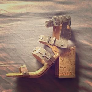 dolce vita sandals worn 2 times